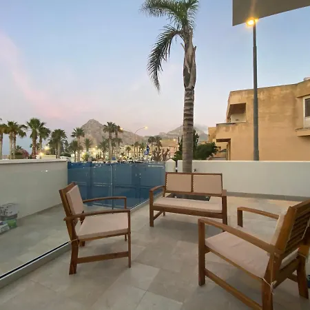 Holiday home Zefiro&levante1 Luce Del Mare *